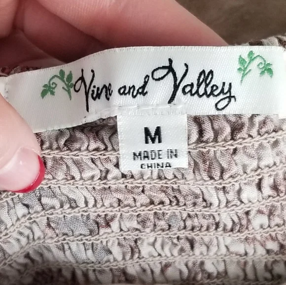 Vine and Valley v-neck spaghetti strap high low dress size Medium - Picture 3 of 10